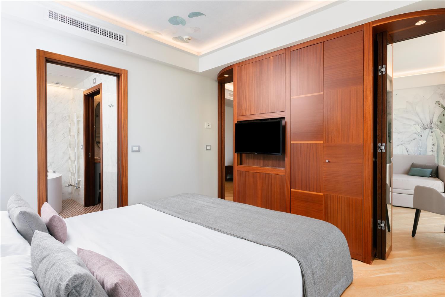 Royal, Suite, King Bed