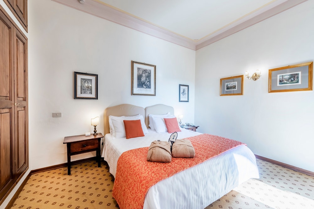 Relais Vignale 8/77