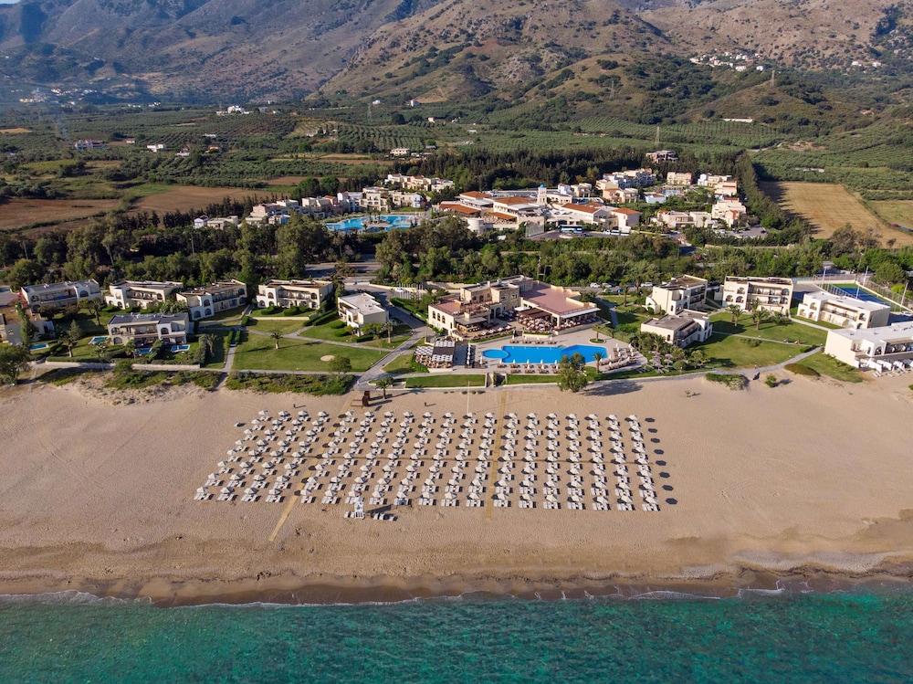 Pilot Beach Resort 66/78