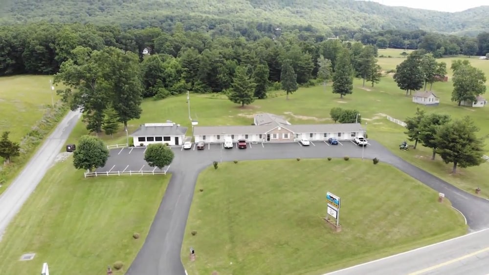 Fox Mountain Inn 41/50