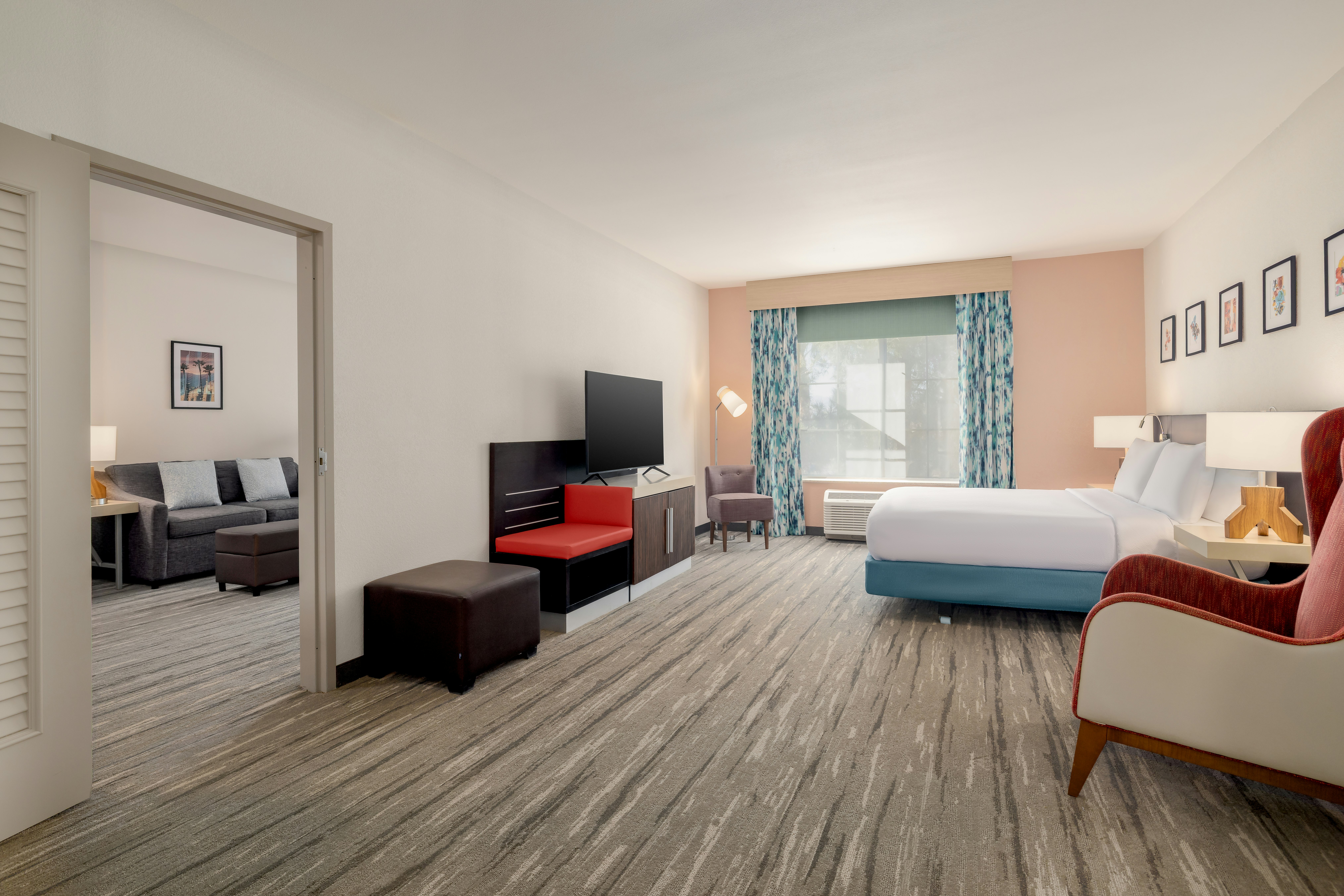 1 BEDROOM, SUITE, KING BED, ACCESSIBLE