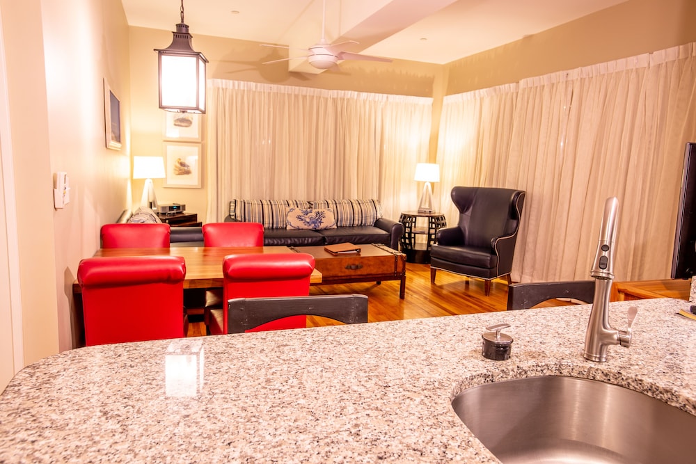 Capital Resorts 84 Main 36/66