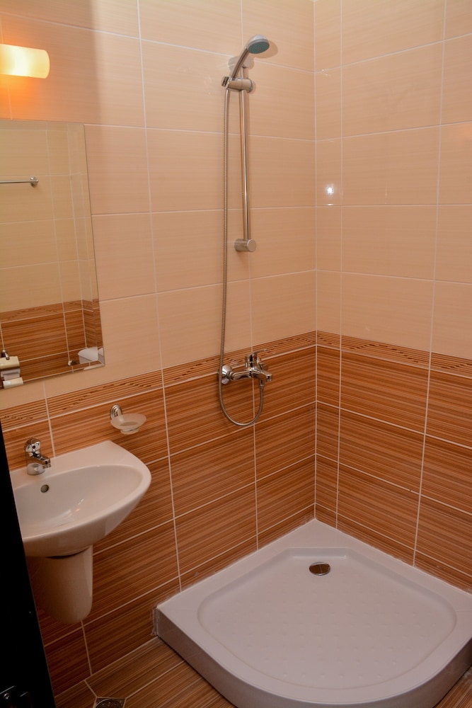 Olymp Apartcomplex 50/52