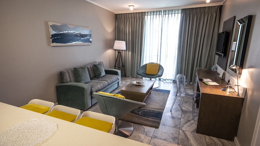 aha Harbour Bridge Hotel & Suites 32/65