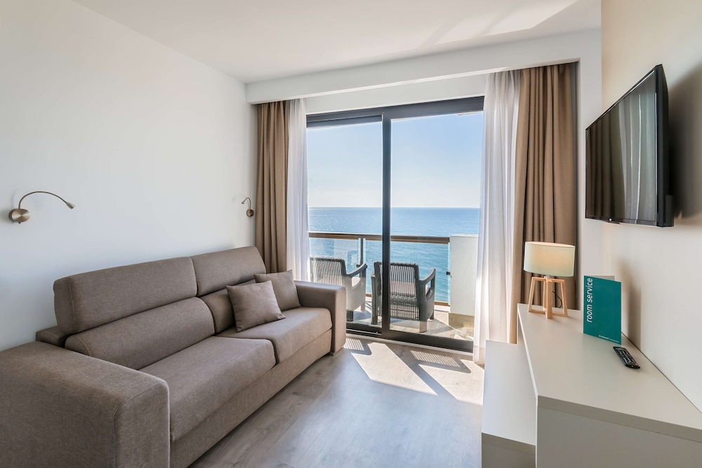 Occidental Fuengirola 24/45