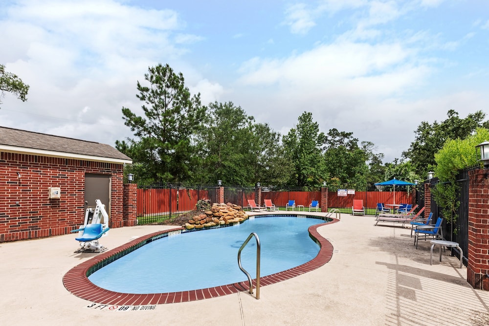 Holiday Inn Express Hotel Suites Vidor South 3/71