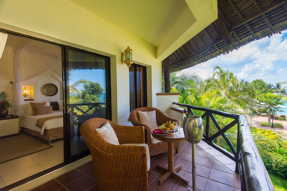 Sea Cliff Resort and Spa Hotel 49/80