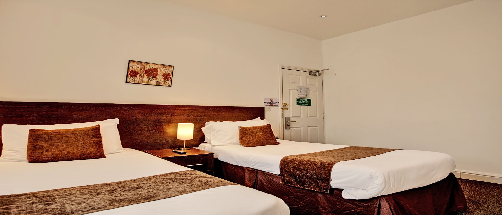 The Waverley Hotel 15/38