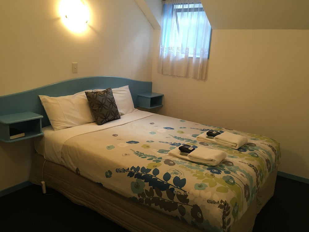 Pure Motel & Guest House 29/75