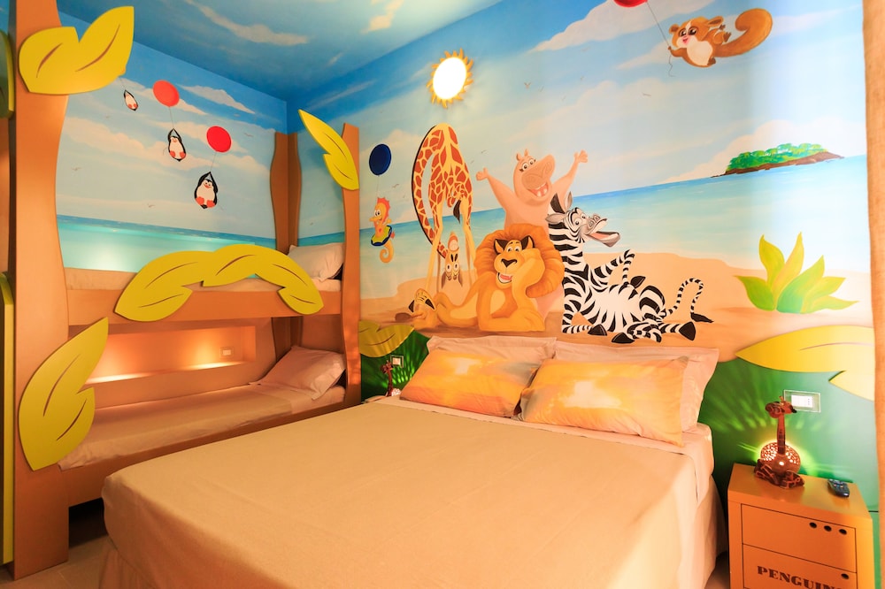 Mini Hotel 33/44