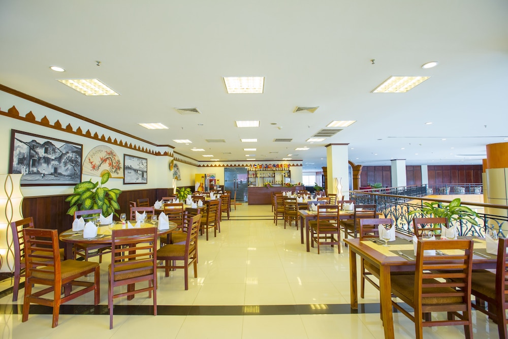 Vientiane Plaza 51/68