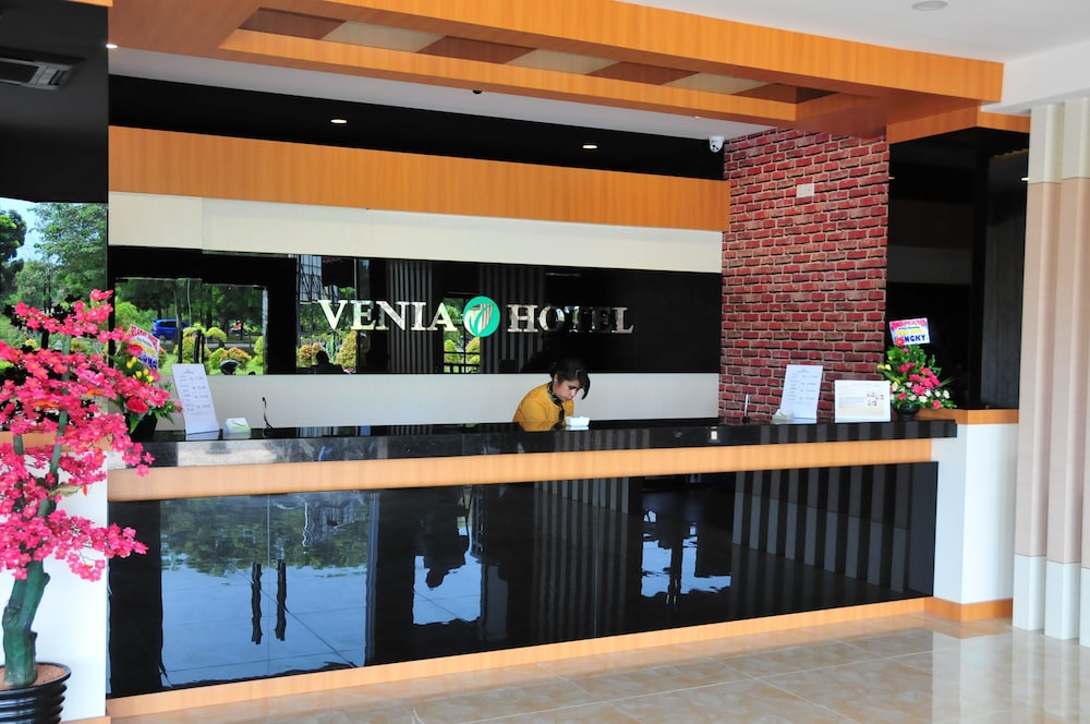 Venia Hotel 12/45