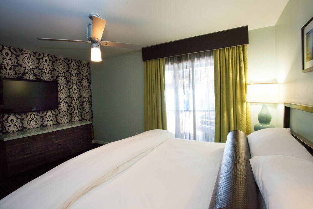 3 Peaks Resort Beach Club 19/50