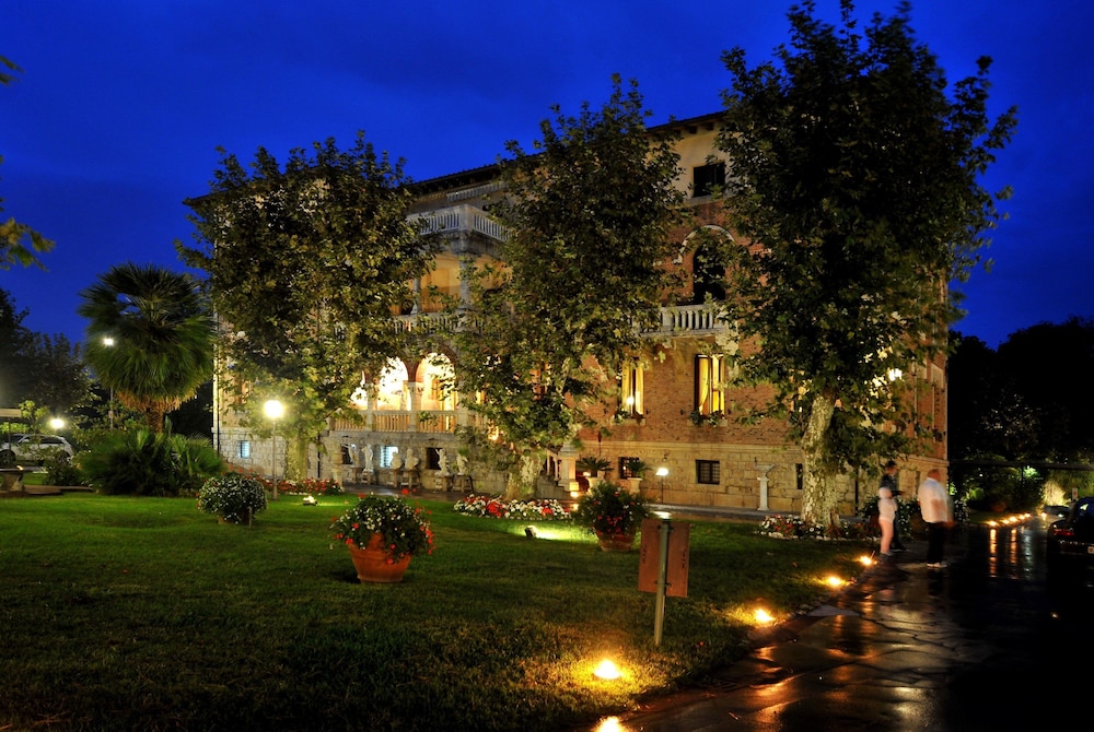 Park Hotel Villa Ariston 69/73