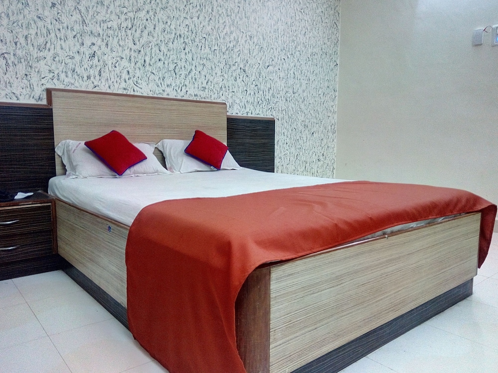 Hotel Sai Samrat Inn 6/32