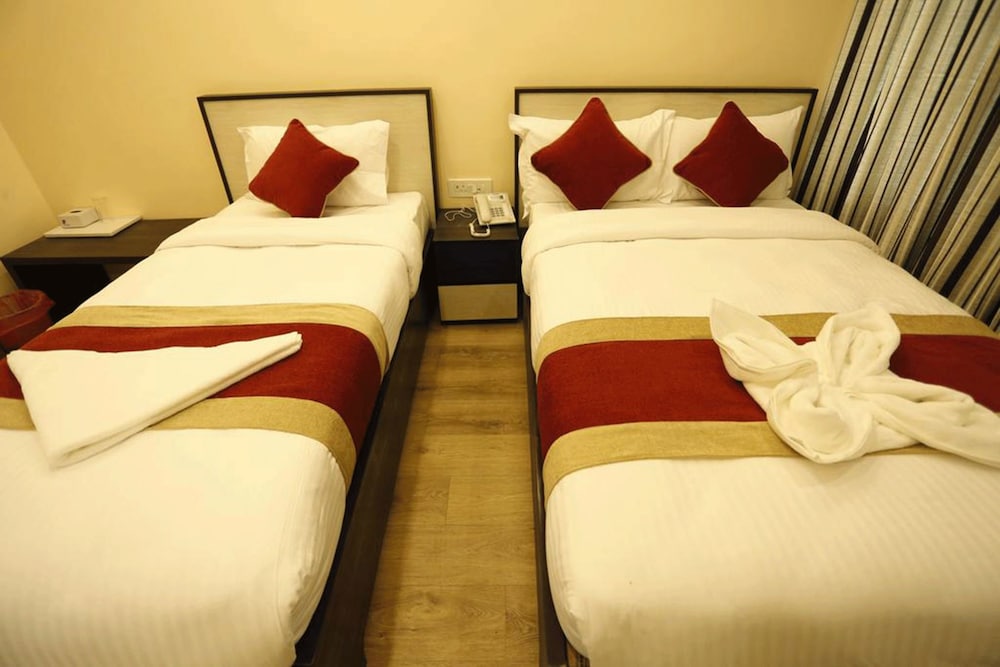 Hotel Readers Inn Pvt.Ltd 17/27