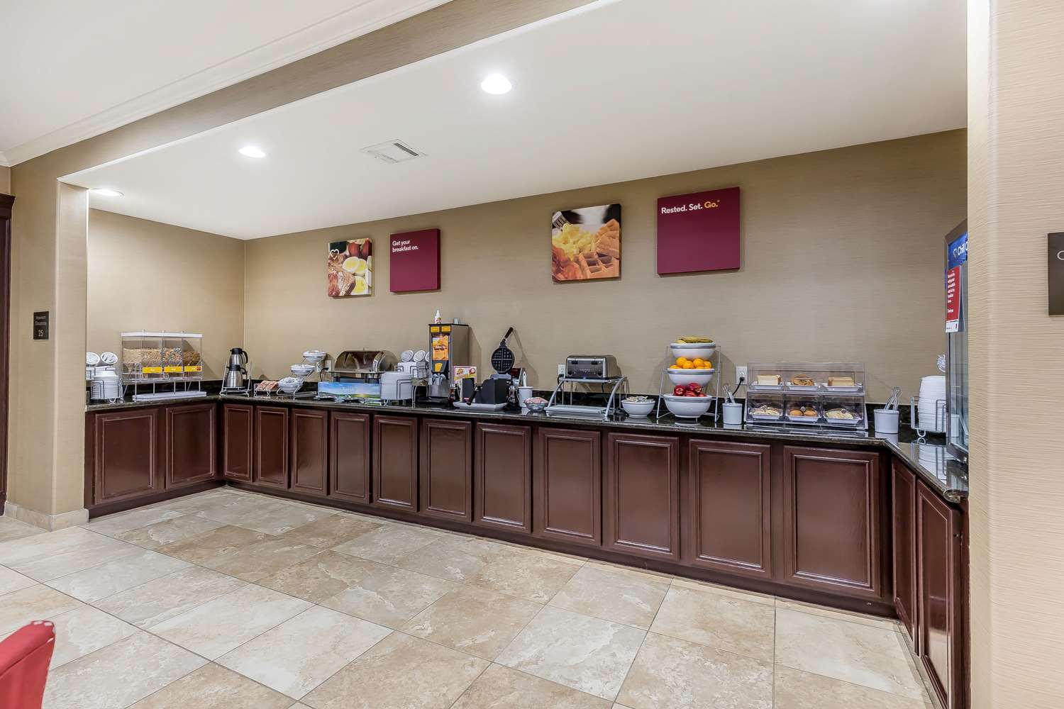 Comfort Suites Houston IAH Airport - Beltway 8 8/45