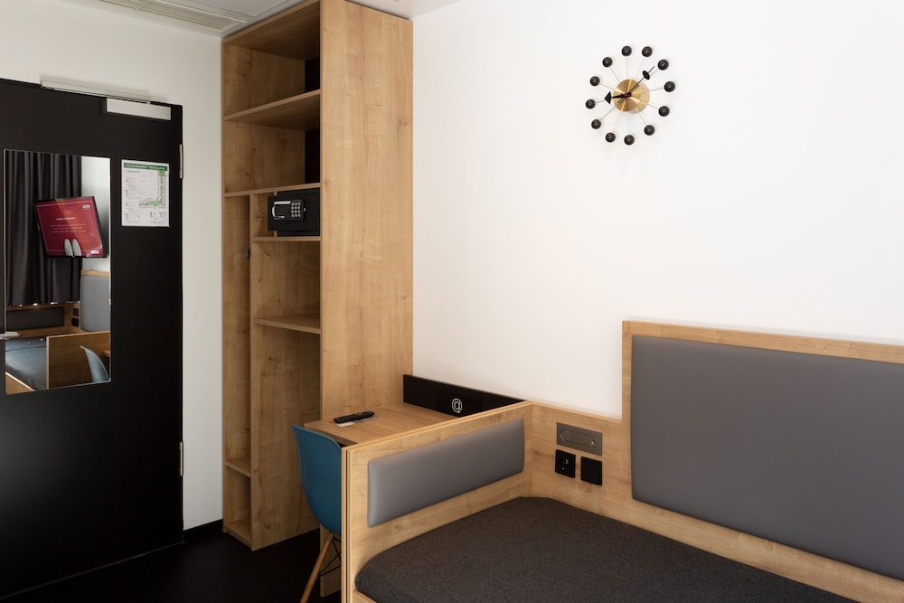 Aletto Kudamm Hotel Hostel 45/86