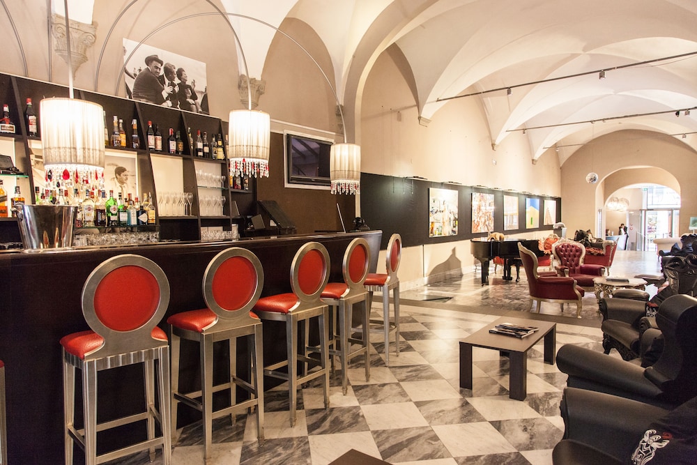 Borghese Palace Art Hotel 64/71