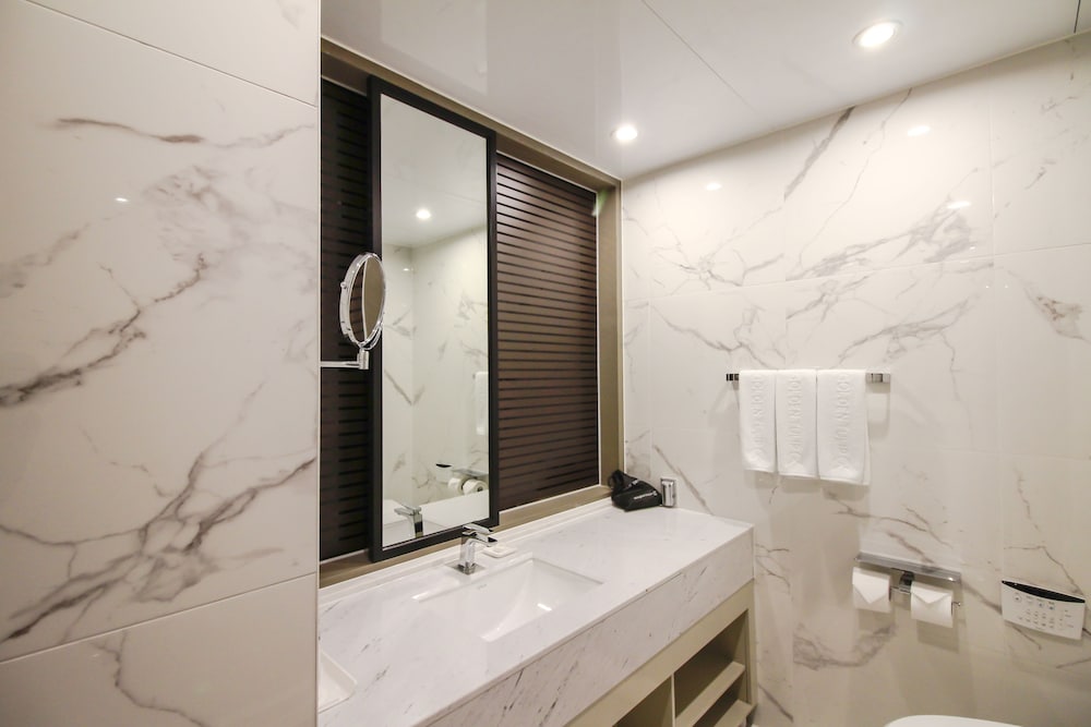 Golden Tulip Ever Yongin 36/39