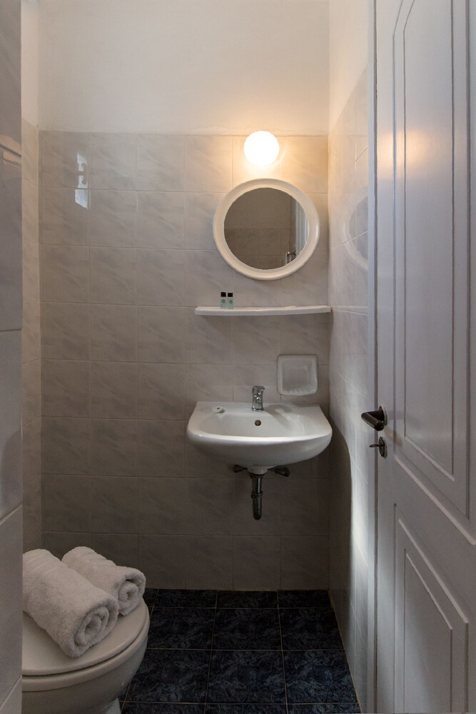 Perigiali Rooms 9/58