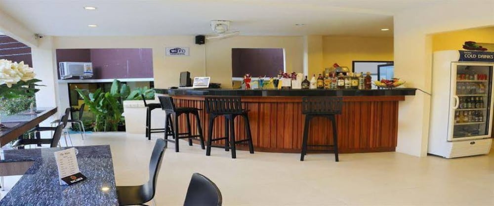 The Wave Hotel Patong 67/73