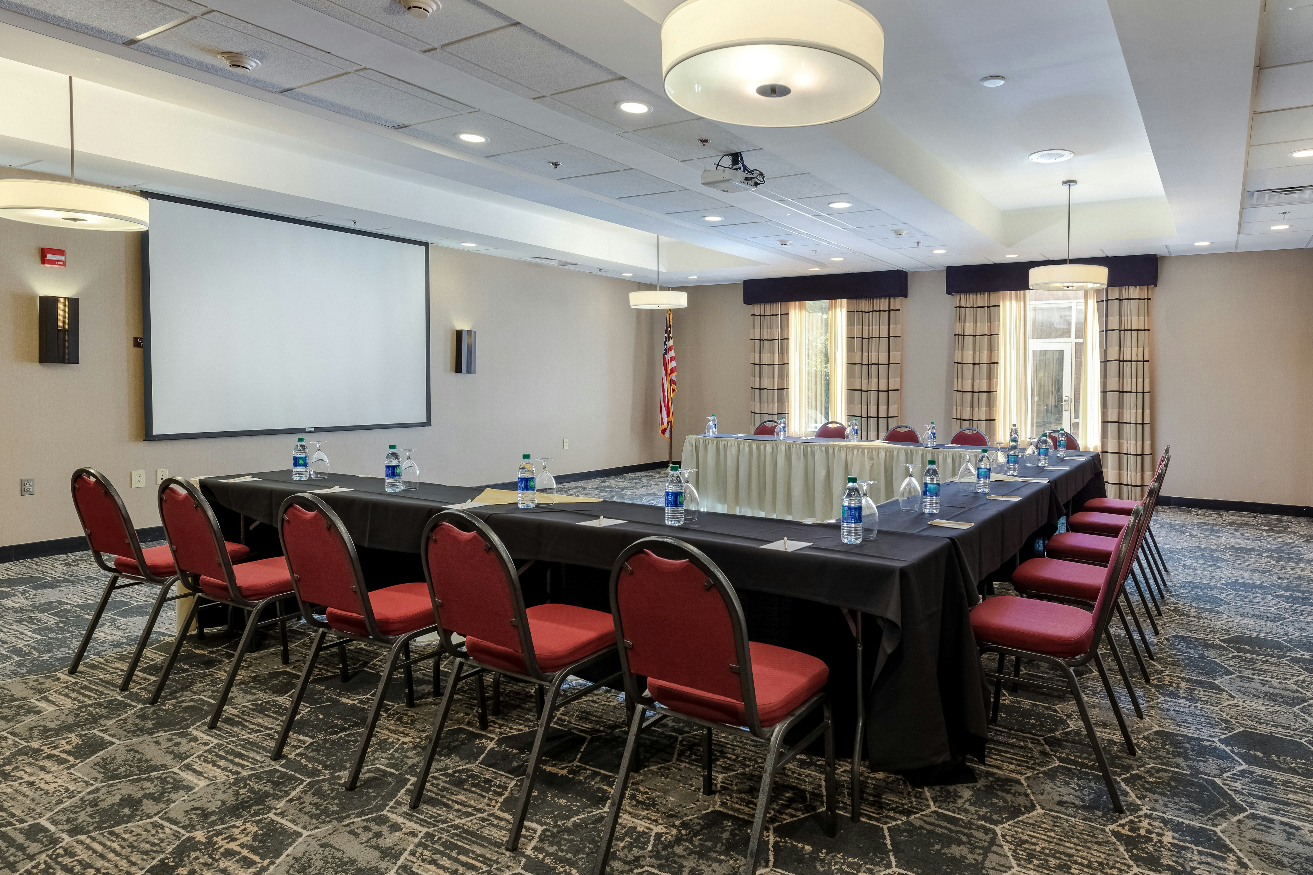 DoubleTree by Hilton Hotel Savannah Airport 64/68