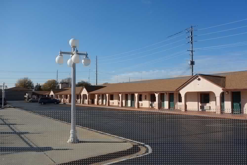VIP Inn and Suites 25/40