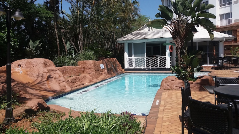 The Riverside Hotel 45/50