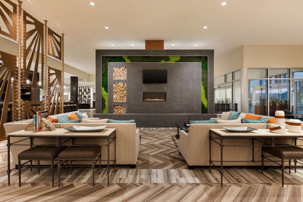 Embassy Suites by Hilton San Antonio Landmark 38/57