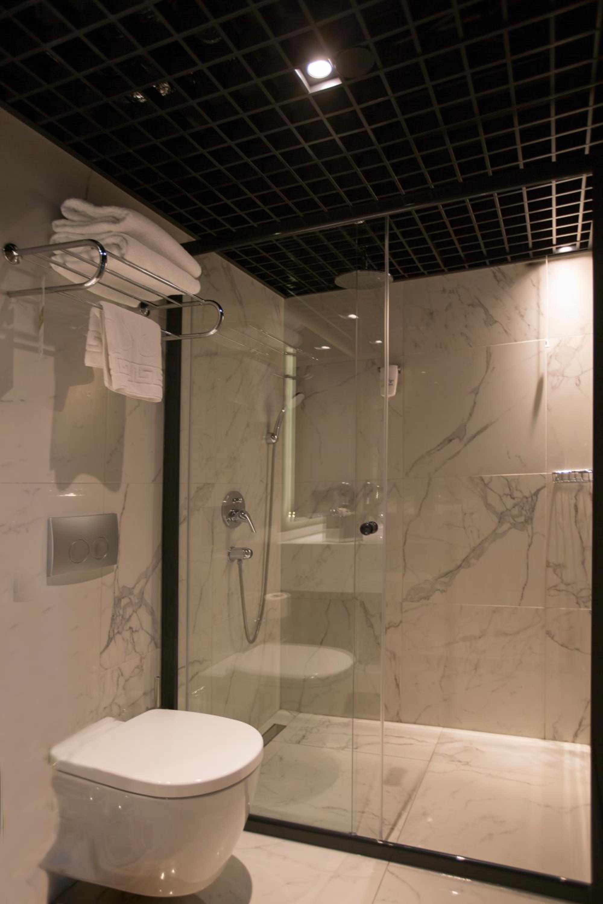 Loft, Suite