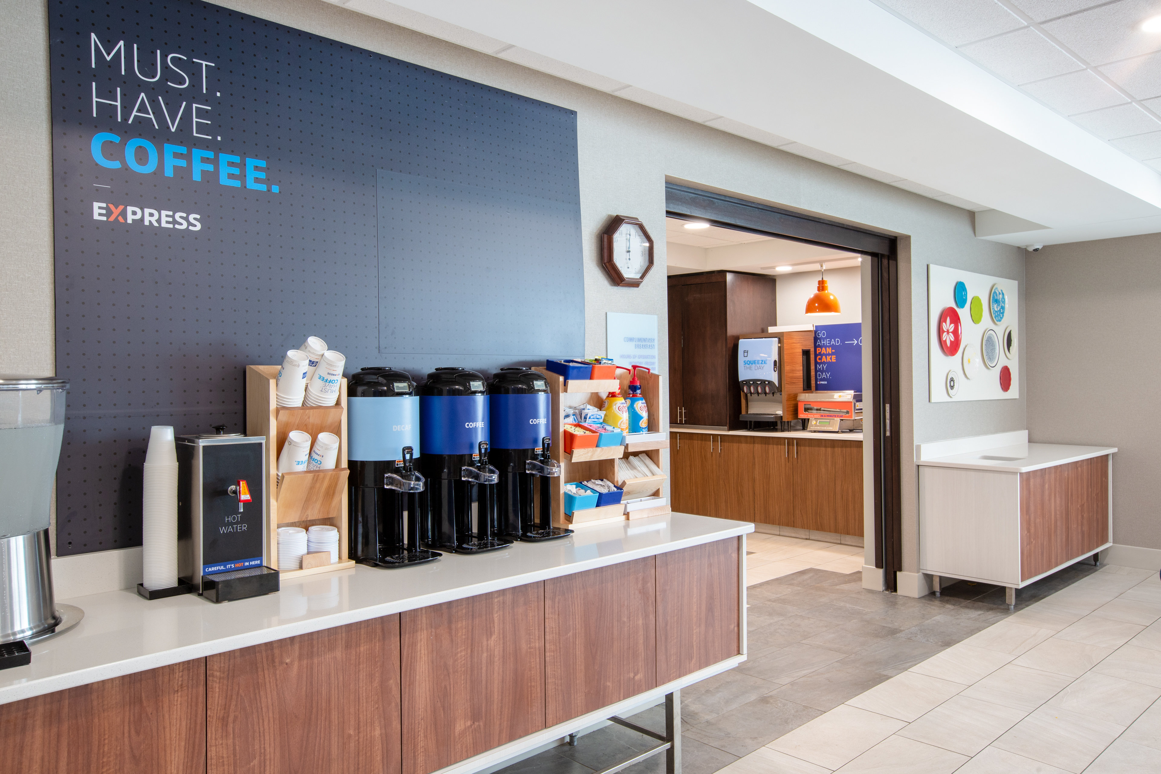 Holiday Inn Express Hotel & Suites Columbus 3/26