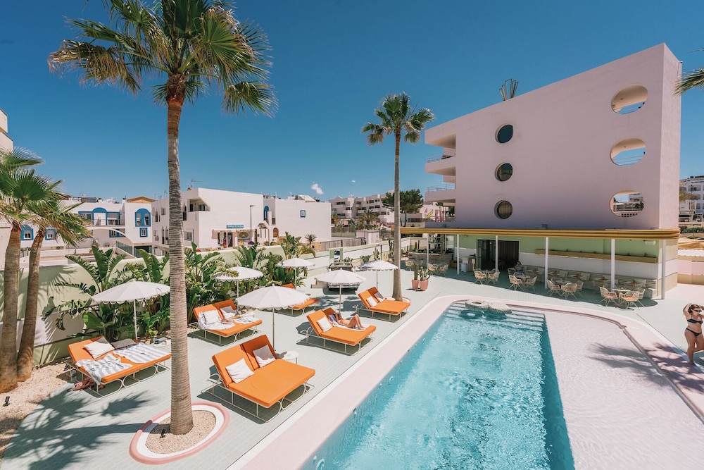 Grand Paradiso Ibiza - Adults Only 24/50