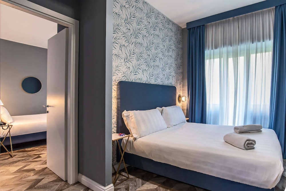 Bloom Hotel Roma 23/75