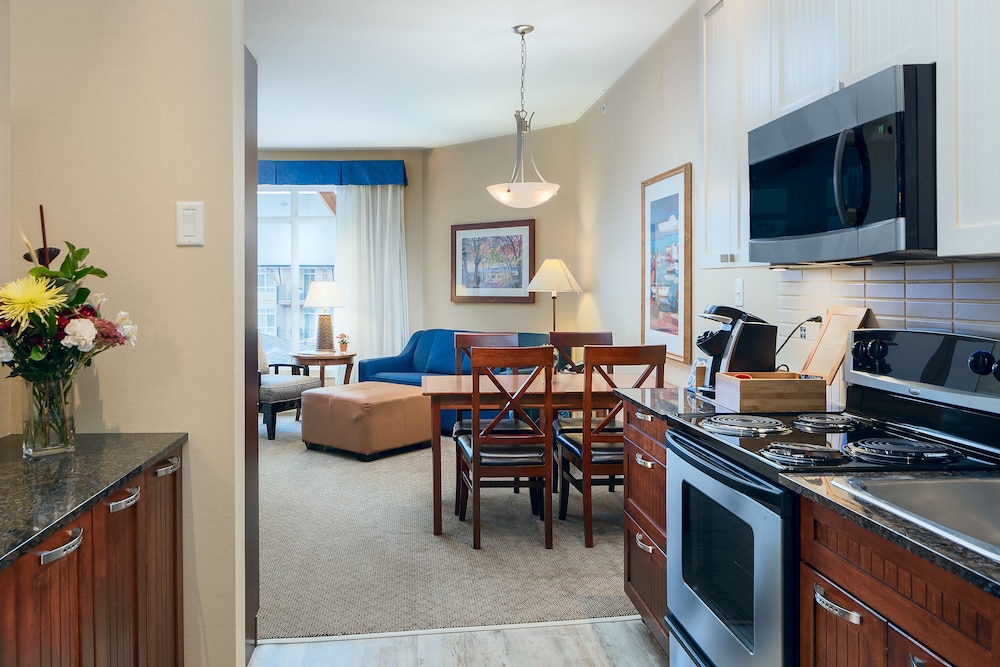 Summerland Waterfront Resort Spa 49/72