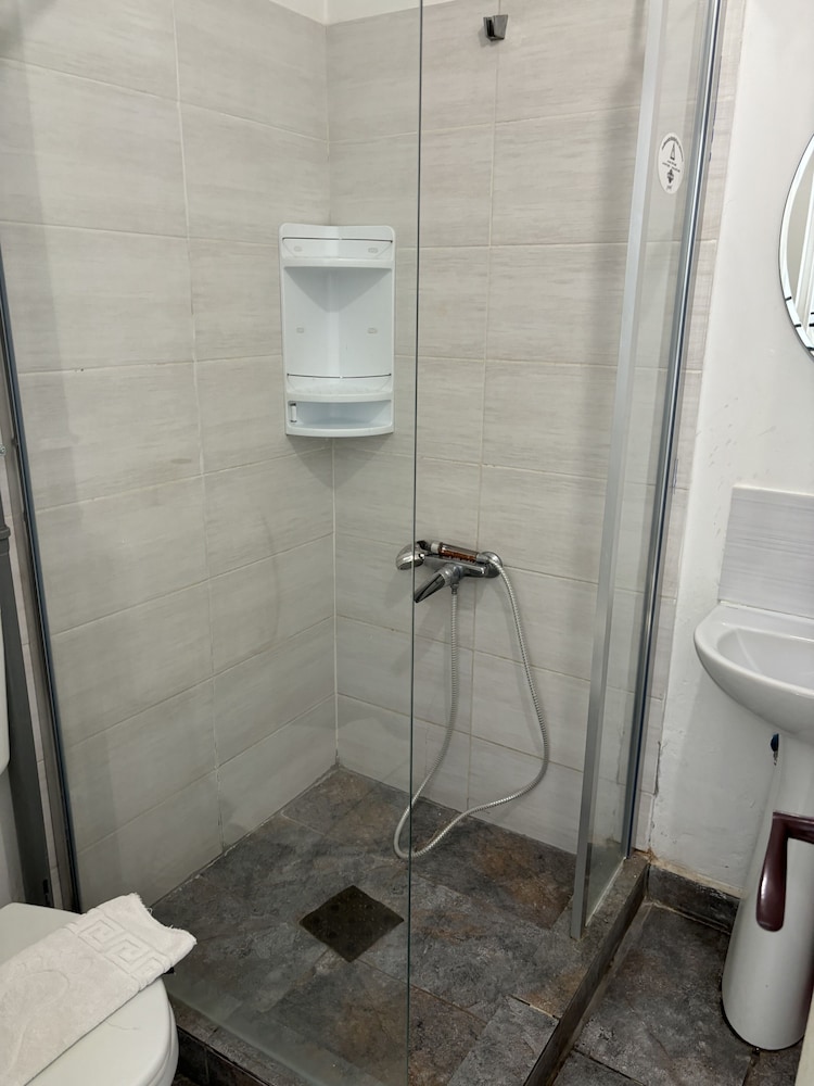 X Hostel Bucharest 43/44