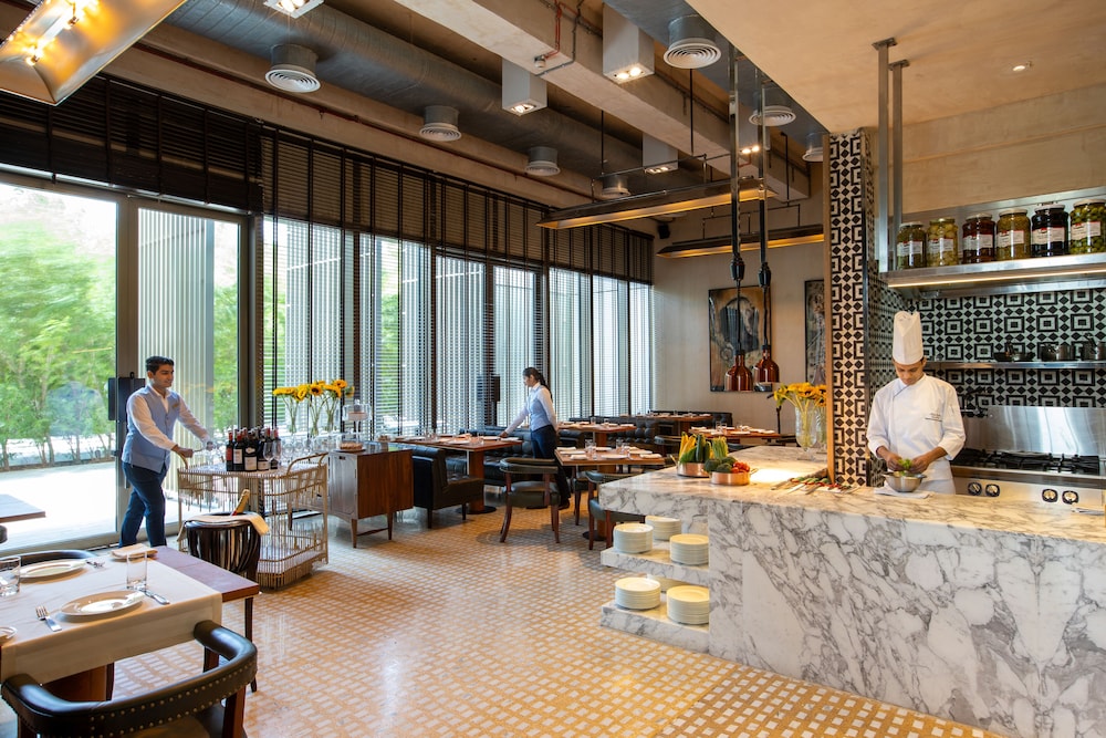 Grand Hyatt Gurgaon 28/48