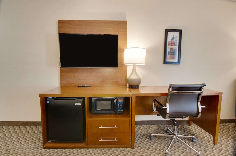 Comfort Inn Airport Roanoke VA 44/53