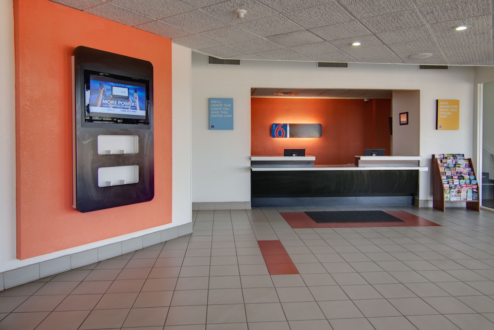 Motel6 Mount Pleasant, TX 11/46
