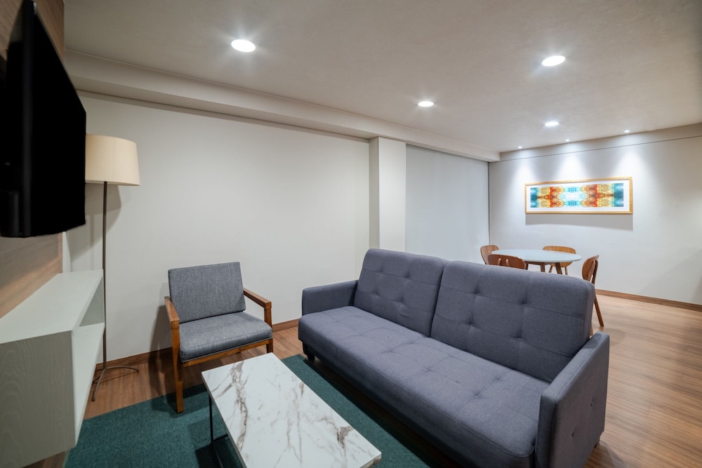 City Express Suites by Marriott Ciudad de Mexico Anzures 41/61