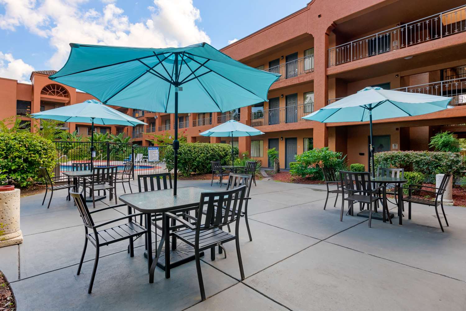 Quality Inn & Suites Jacksonville-Baymeadows 25/42