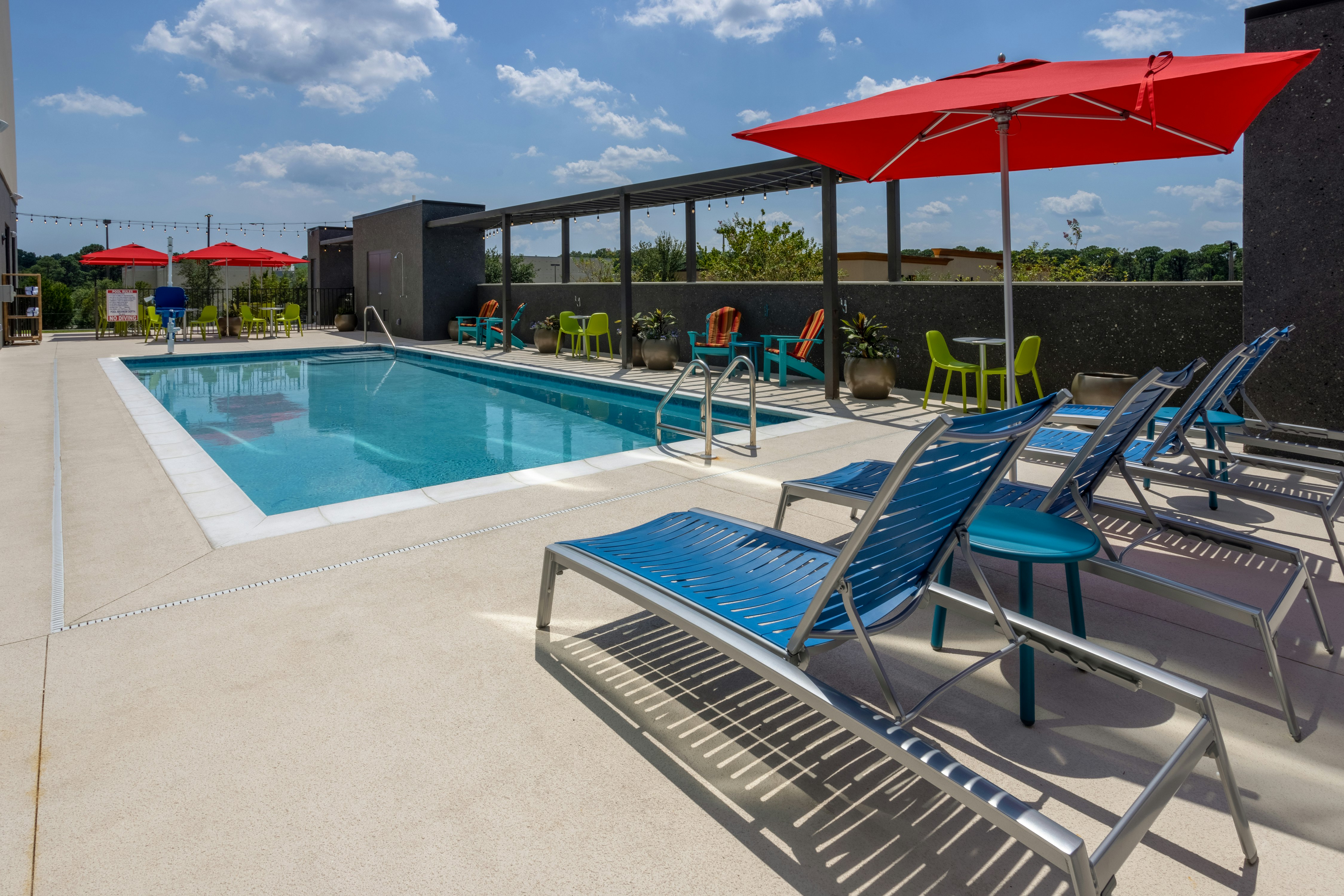 Tru by Hilton Pensacola Airport Medical Center 32/35