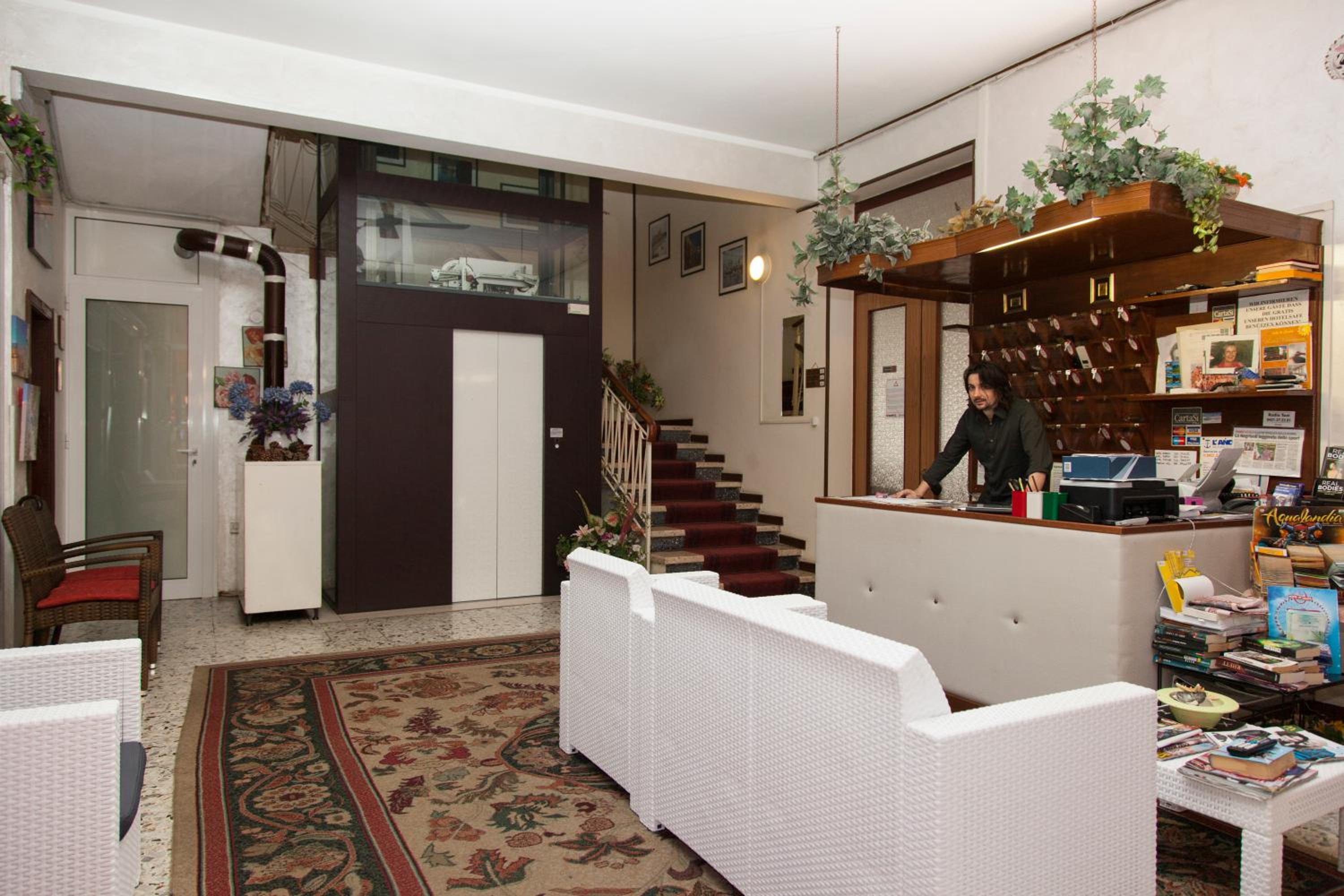 Hotel Taormina 3/43