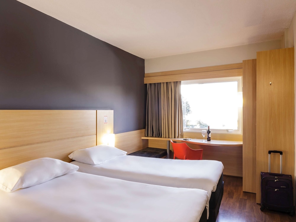 Ibis Sao Jose Dos Campos Dutra 12/50