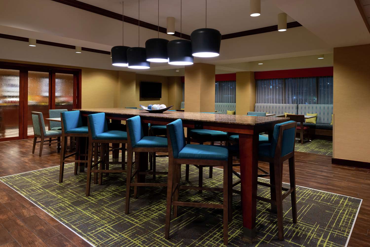 restaurant cafeteria