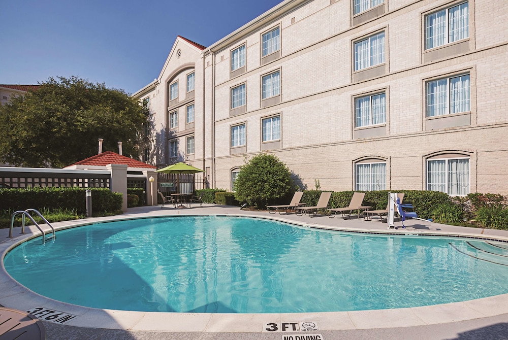 La Quinta Inn Suites By Wyndham Dallas Plano West 1/45