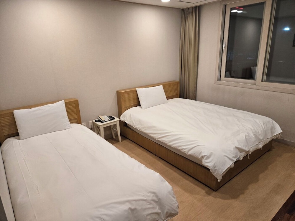 Zamong Hotel 27/48