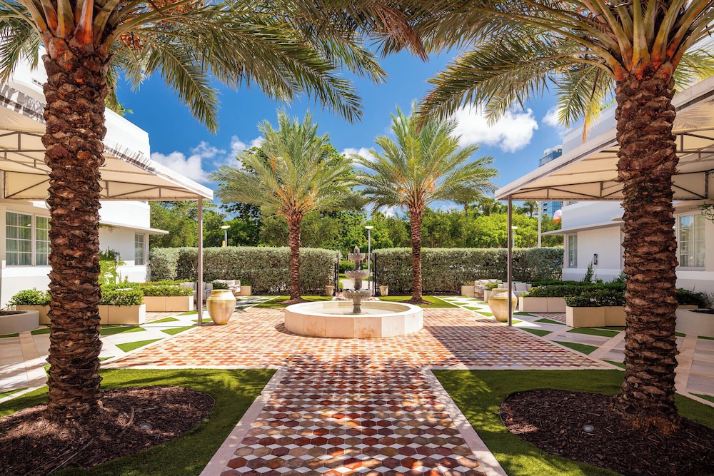 Liberty Park Hotel South Beach 74/76
