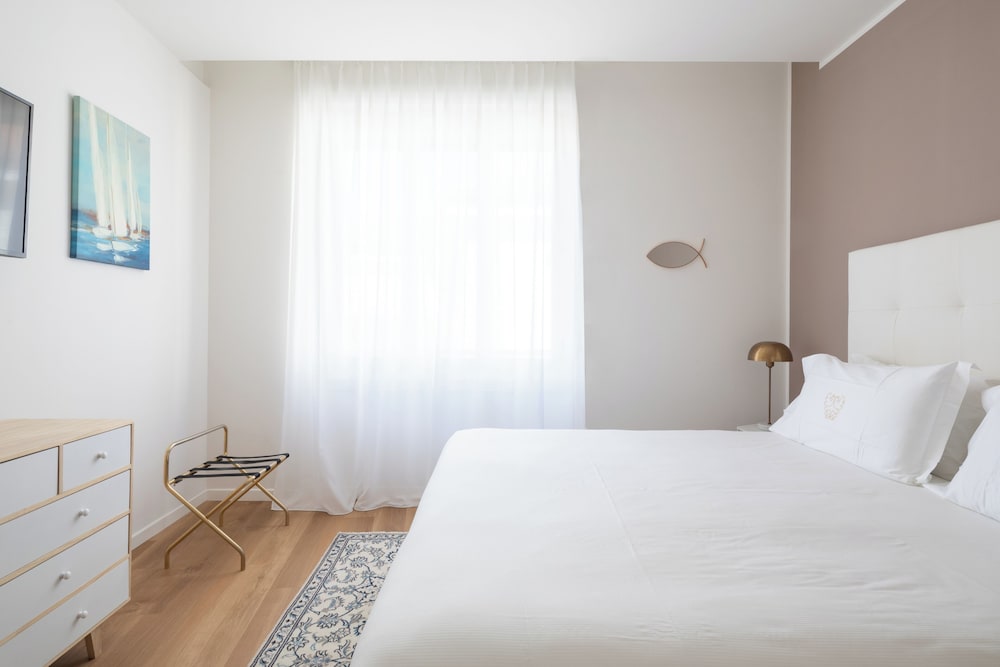 Smart, Apartment, Queen Bed, Sofa, Annex