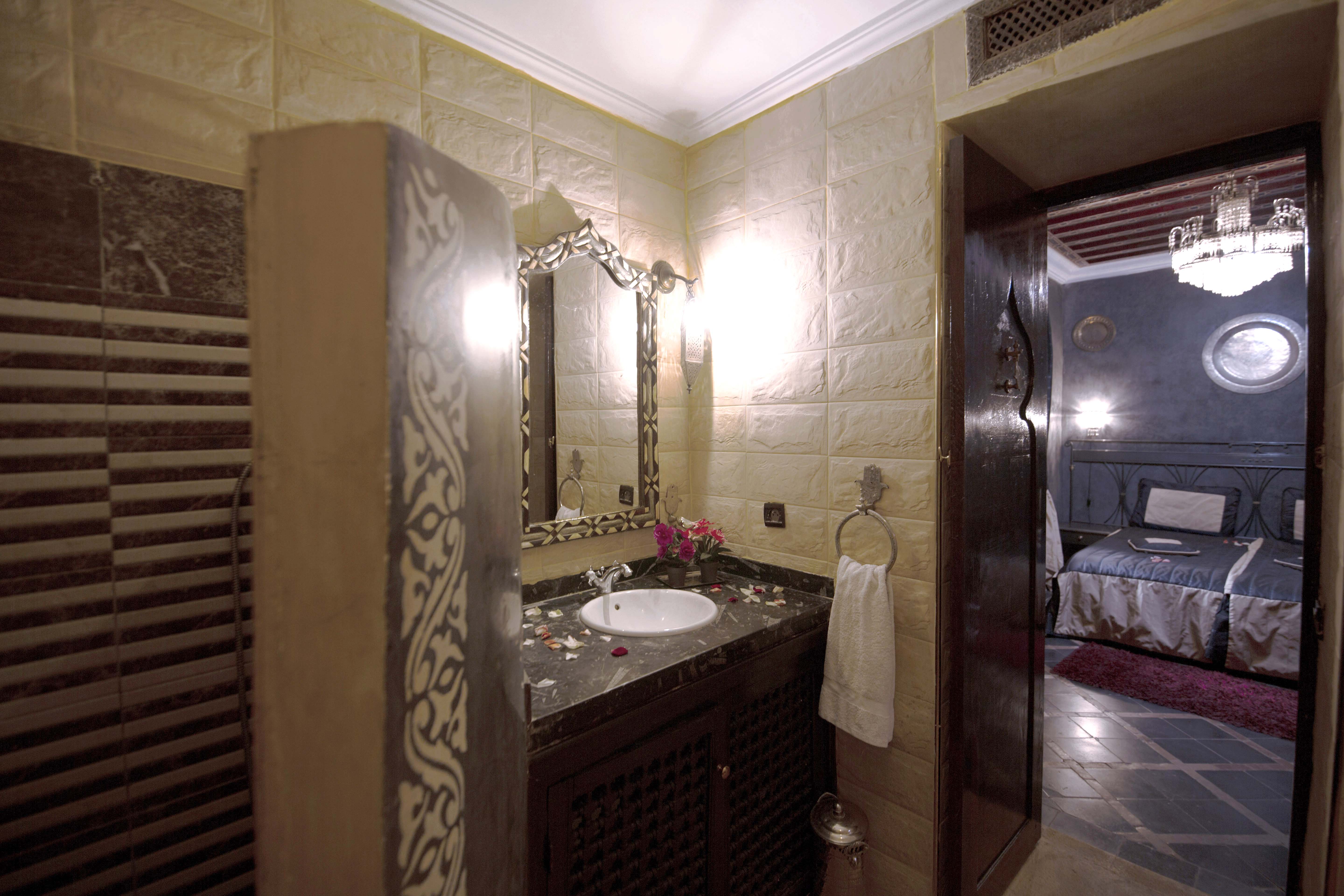 Yasmina, Twin Beds، Riad Mille Et Une Nuits 2/3
